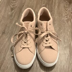 Greats Brooklyn sneakers size 8.5 preloved ❤️like new condition
